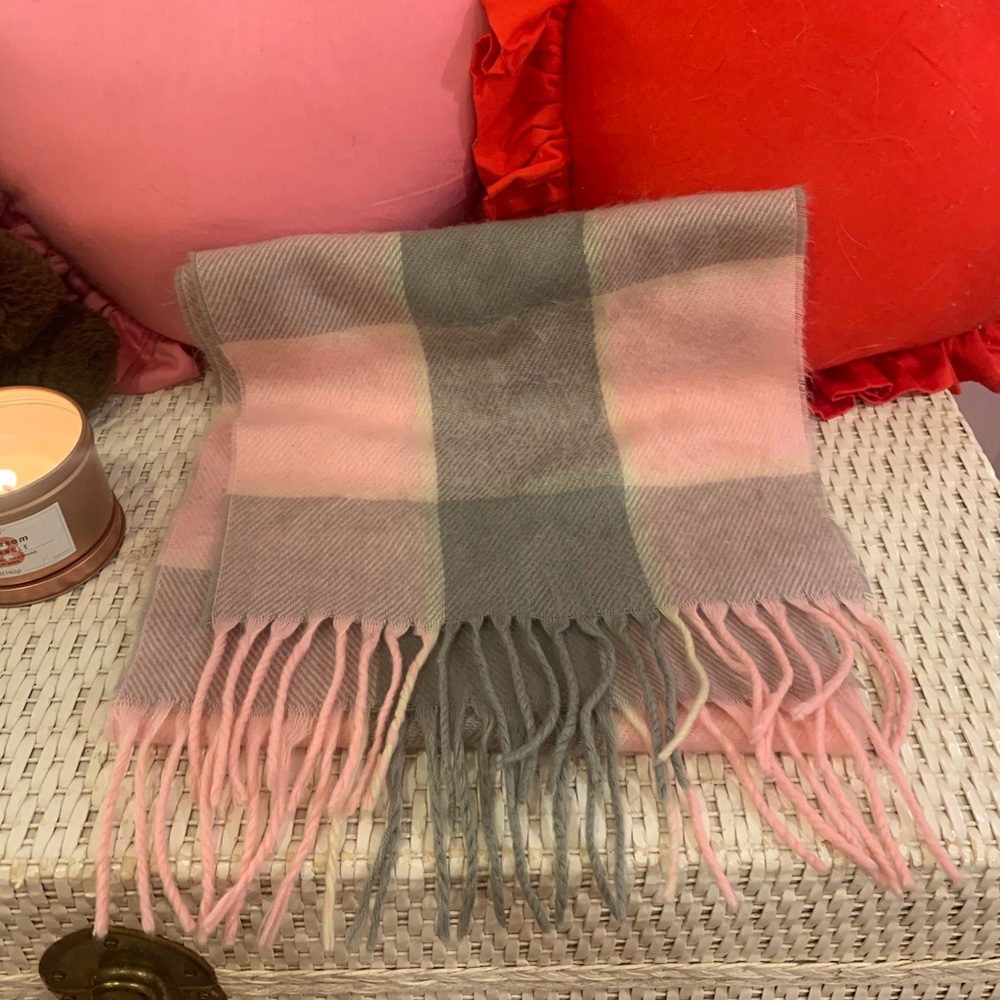 1970s wool scarf